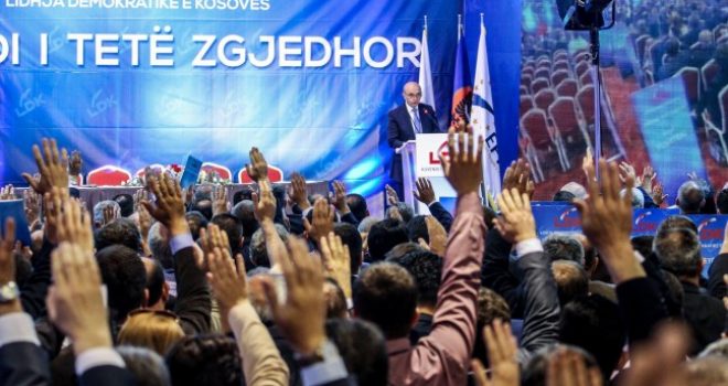 Kuvendi thellon ndasitë – A do t’i kushtojë kjo LDK’së po aq sa koalicioni me PDK’në?