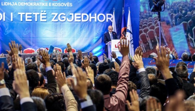 Kuvendi thellon ndasitë – A do t’i kushtojë kjo LDK’së po aq sa koalicioni me PDK’në?