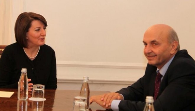 Jahjaga dhe Mustafa kërkojnë hetim për ngjarjet në Maqedoni