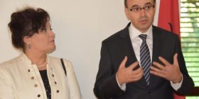 Ambasadori Naim Malaj gjithmonë në shërbim të Kosovës (Foto)