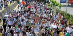 Ambasadorët e huaj do ta prijnë protestën në Shkup