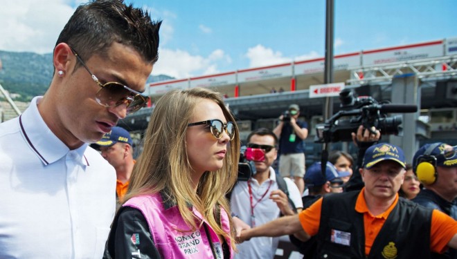 Irina kush? Ronaldo në shoqerinë e Cara Delevingne (FOTO)