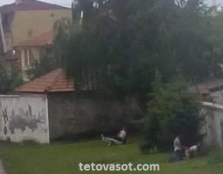 Seks në oborrin e shkollës në Tetovë (Foto +18)