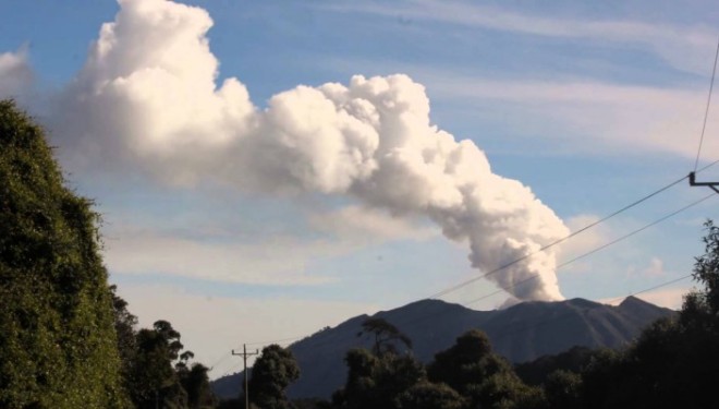 AKTIVIZOHET VULLKANI TURRIALBA