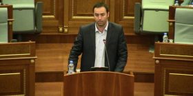 Glauk Konjufca: Edhe nëse vjenë fundit i botës, se une nuk e jap votën për Gjykatën Speciale