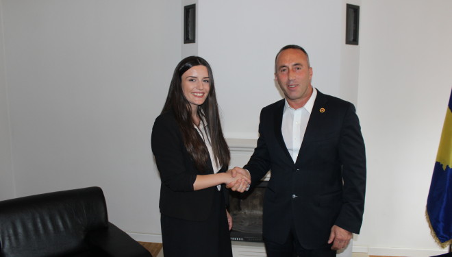 Diellza Hoti u zgjodh kryetar e Aleancës së të Rinjve të Kosovës (ARK)