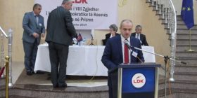 Haxhi Avdyli nuk tërhiqet: s’pendohem që e propozova Vjosa Osmanin për Kryetare (Video)