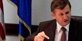 Beqiri: Është absurde të mendohet se Amerika e ka gabim