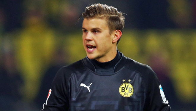 Langerak divorcohet me Dortmund