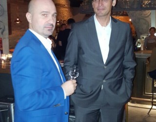 Paqja Kosovaro-Sllovene: Drejtorët e Vala dhe IPKO bashkë. A thua flasin për marrëveshje çmimesh.