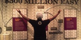 Mayweather feston arkëtimin e 300 milionë dollarëve