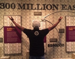 Mayweather feston arkëtimin e 300 milionë dollarëve