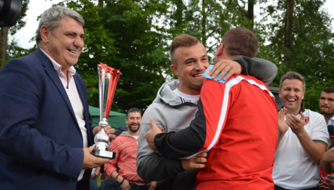 Shaqiri lë nën hije futbollin