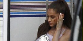 Ariana Grande gjakoset në fytyrë