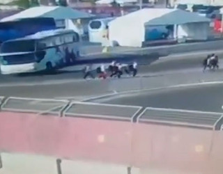 “Baku 2015″, autobuzi përplas 5 notare, 1 në gjendje të rëndë