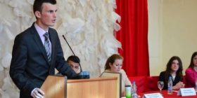 Denoncohet diplomati mashtrues nga Kosova, vidhte delegatët