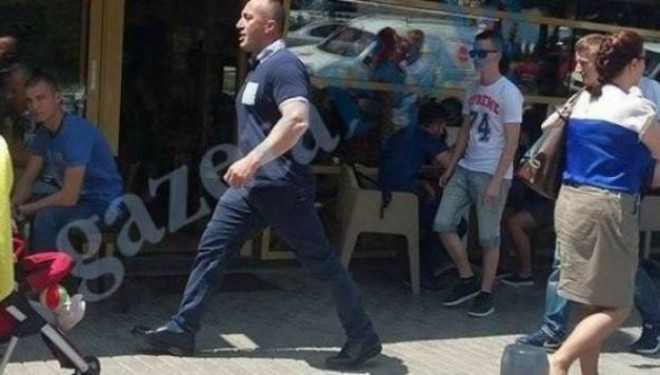 Ramushi ecën vetëm (Foto)