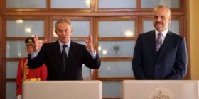 Ja sa para kërkon Tony Blair për një fjalim