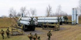 Rusia njoftoi dërgesën e sistemit të raketave drejt Iranit