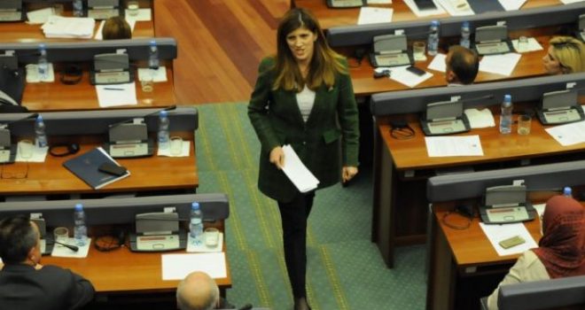Ganja e palëkundur: Nuk e votoj Specialen (Video)
