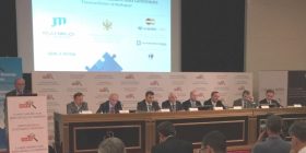 Guvernatori Hamza në samitin“E ardhmja financiare e rajonit”