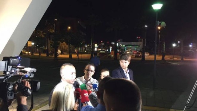 Haradinaj në Rinas, kritikon Jahjagën e Mustafën