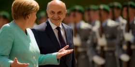 EKSKLUZIVE| Ja pse Merkel nuk e vizitoi Kosovën, por ftoi Mustafën në Berlin!