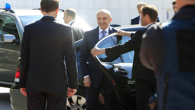 Kryeministri slloven, telefonatë me Mustafën: E zgjidhim shpejt çashtjet e Ramushit