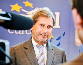 Hahn: Edhe pak punë për liberalizim vizash
