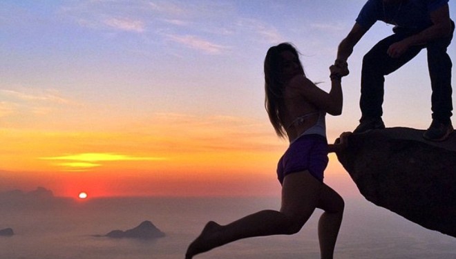 Mos i shihni këto foto nëse keni frikë nga lartësitë (FOTO)