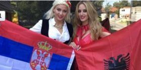 Miss-i shqiptar Atalanta Kërçyku ‘provokon’ me serben “Shqipëria e do Serbinë” (Foto)