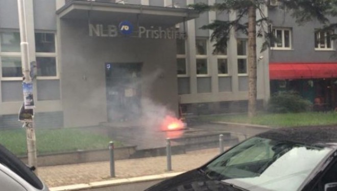 Pas “Ipkos”, sulmohet edhe banka NLB (Foto/Video)