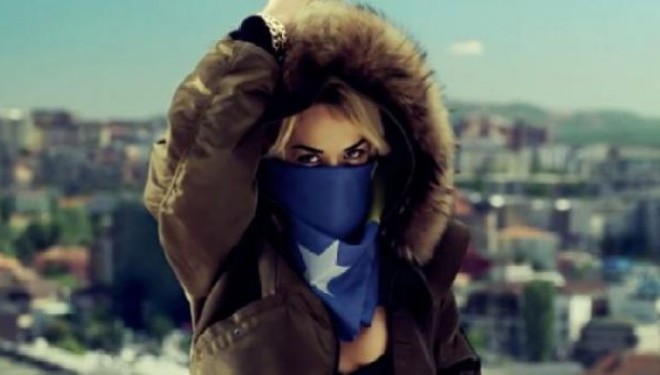 Rita Ora vjen në Kosovë