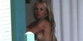 Pamela Anderson: Më është mërzit burri, ai s’di të q… (Foto)