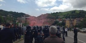 Përfundon përleshja mes protestuesve e policisë (Foto)