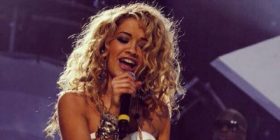 Rita Ora po e shijon suksesin e këngës së fundit (Foto)
