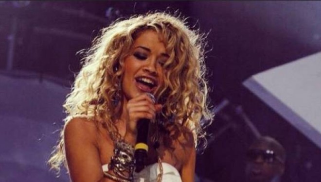 Rita Ora po e shijon suksesin e këngës së fundit (Foto)