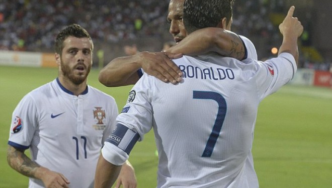 Portugalia i falet Ronaldos, Danimarka “fundos” Serbinë