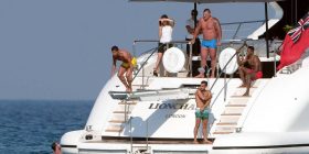 Ronaldo shijon pushimet në Saint Tropez (Foto)
