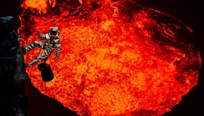 Selfie nga Ferri! Shihni fotot e guximshme të këtij njeriu (Foto)