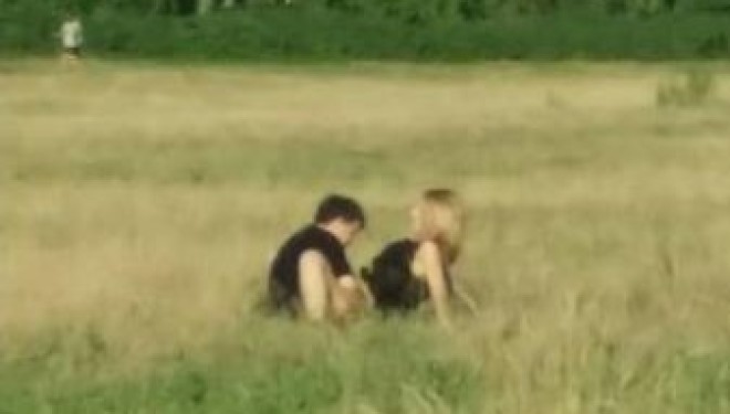 Plas seksi në mes të Romës (FOTO)
