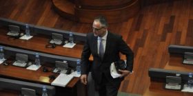 Muja: Nuk e votoj demarkacionin, jam në PDK, askush nuk mundet me m’largue se jam aksionar (Video)