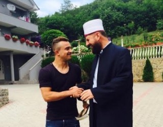 Shefqet Krasniqi viziton Xherdan Shaqirin