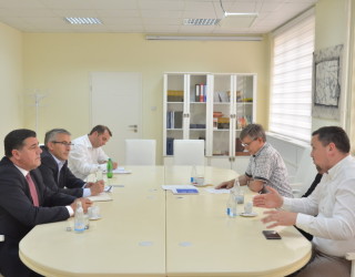 Gjilani dhe USAID-i koordinojnë aktivitetet rreth projekteve të programit Avancojmë Kosovën së Bashku