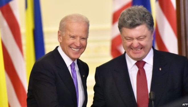 Biden mirëpret propozimet e Poroshenkos