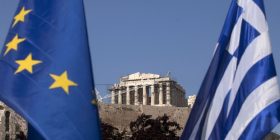 Kriza greke, pritet të martën firma për 3.5 miliard euro