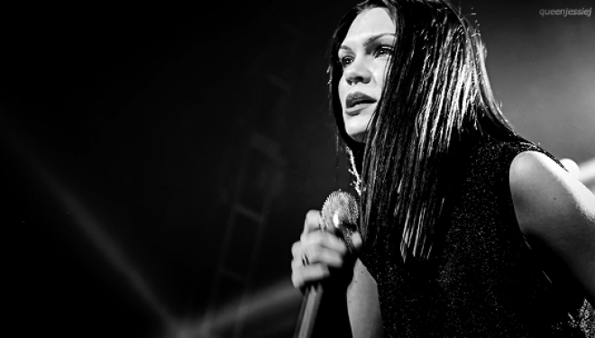 Jessie J flet për sëmundjen