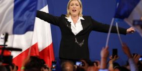 Marine Le Pen përgëzon grekët për fitoren mbi “oligarkinë e BE-së”