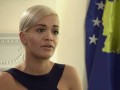 Edhe zemra e Rita Orës rrah UÇK (FOTO)