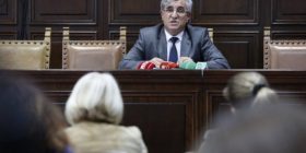 Ramadan Zejnullahu vendos të rikthehet në postin e Rektorit
